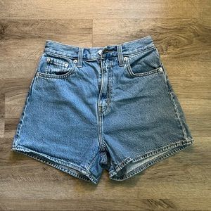 Levi’s High Loose Shorts